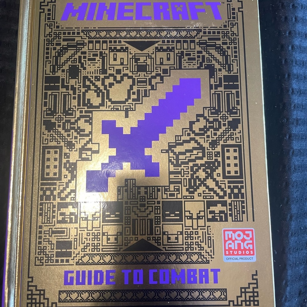 Minecraft guide to combat book